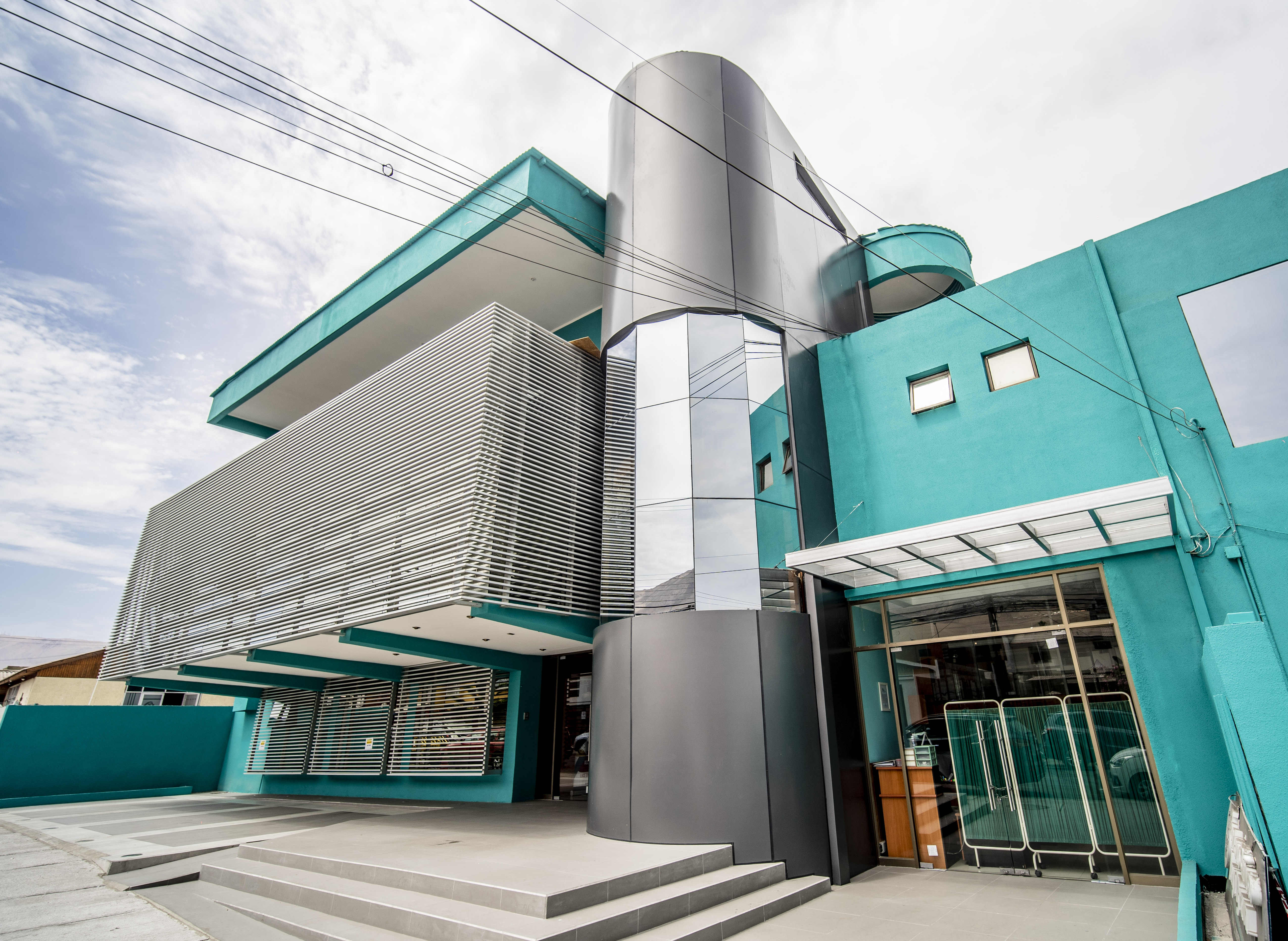 Fachada de la Clínica